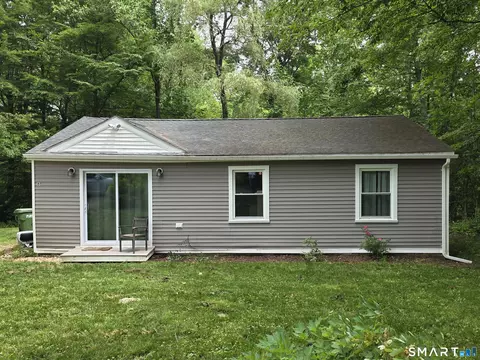 61 Wildwood Dr, Lebanon, CT 06249