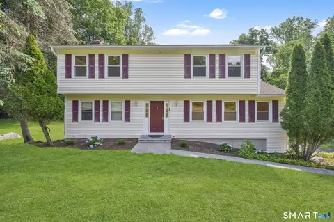 21 Harmony Ln, Monroe, CT 06468