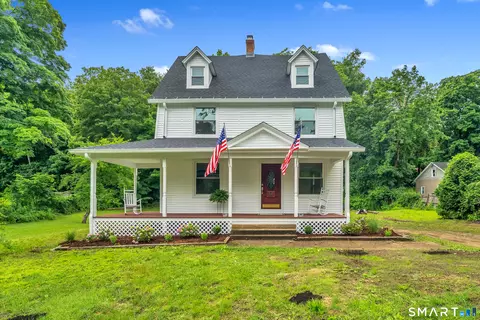 14 Main St, East Hampton, CT 06424