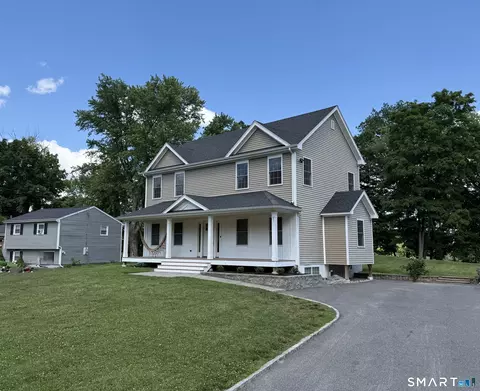 107 Wynwood Dr, New Milford, CT 06776