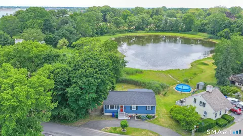 699 Selbys Pond Rd, Stratford, CT 06615