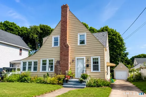 47 Tuttle Pl, East Haven, CT 06512
