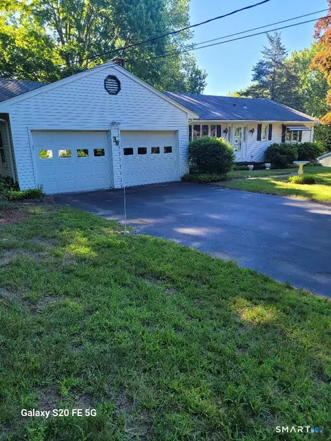 36 Park Rd, Colchester, CT 06415