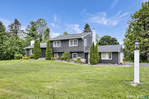 324 Ridge Rd, Orange, CT 06477