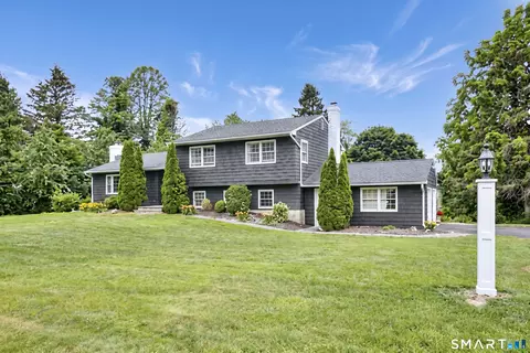 324 Ridge Rd, Orange, CT 06477