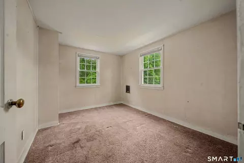 Bedroom - 9 2nd Ave, Westbrook, CT 06498 photo 2 of 2