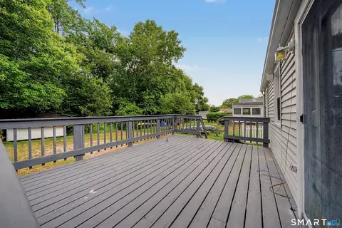 Exterior - 9 2nd Ave, Westbrook, CT 06498 photo 6 of 6