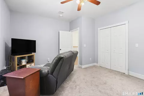 Bedroom - 175 Cranberry Bog Rd, Killingly, CT 06239 photo 5 of 8