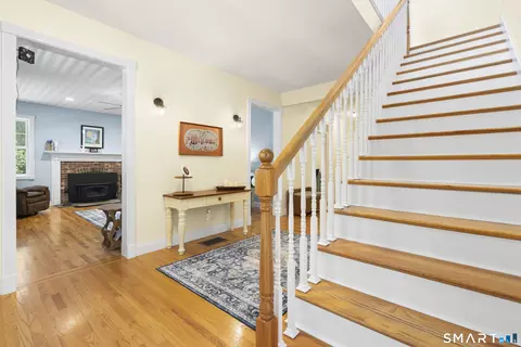Entry Way - 175 Cranberry Bog Rd, Killingly, CT 06239 photo 2 of 5