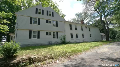 Exterior - 245 Deerfield Rd, Windsor, CT 06095 photo 2 of 10