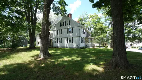 Exterior - 245 Deerfield Rd, Windsor, CT 06095 photo 6 of 10