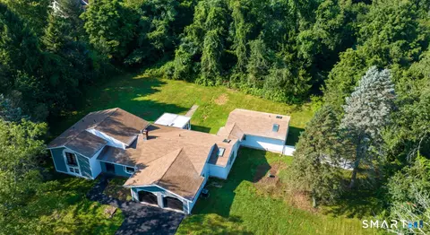 30 Rolling Hills Dr, Meriden, CT 06451
