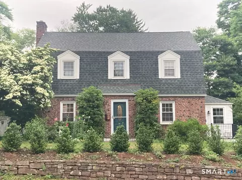 338 Ridgewood Rd, West Hartford, CT 06107