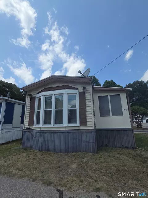 15 Tunnel Hill Ct #11, Lisbon, CT 06351