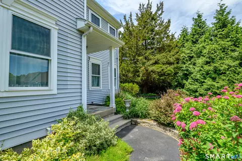 Exterior - 39 Jefferson Dr, Killingly, CT 06239 photo 2 of 10