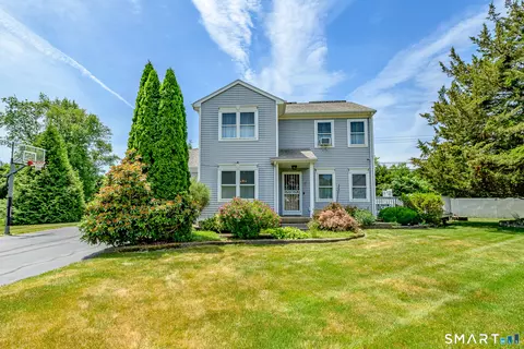 Exterior - 39 Jefferson Dr, Killingly, CT 06239 photo 6 of 7