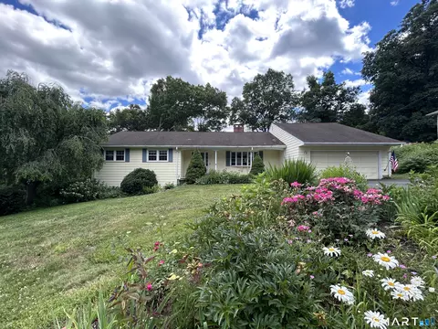 85 Ten Acre Rd, Middletown, CT 06457