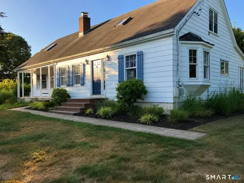 24 Amos St, Hamden, CT 06518