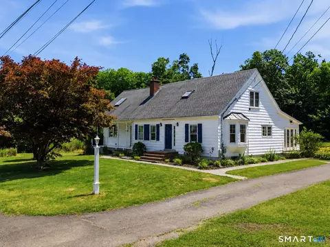 24 Amos St, Hamden, CT 06518