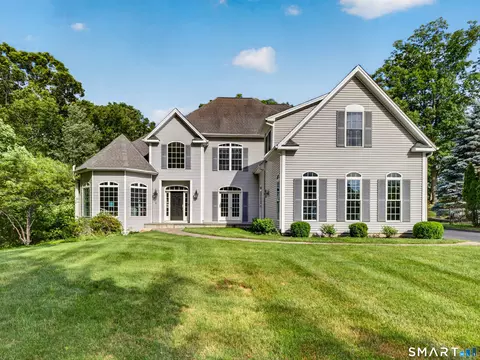 4 Scotch Pine Dr, Shelton, CT 06484