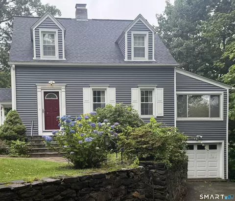5 Knollwood Ter E, Shelton, CT 06484