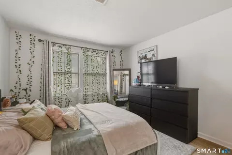 Bedroom - 8 Concorde Way #B5, Windsor Locks, CT 06096 photo 1 of 2