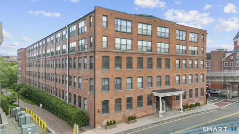 145 Canal St #8, Shelton, CT 06484