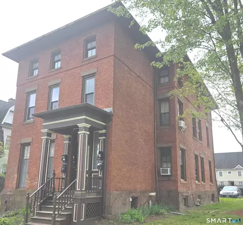 31 Alden St #B, Hartford, CT 06114