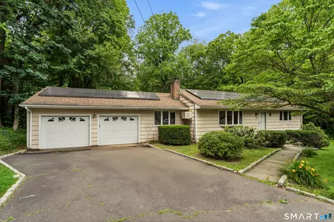 30 Creeping Hemlock Dr, Norwalk, CT 06851