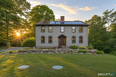6 Huntington Dr, Somers, CT 06071