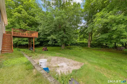Exterior - 25 Horse Hill Rd, Killingly, CT 06239 photo 6 of 8