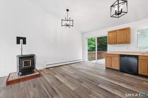 Living - 25 Horse Hill Rd, Killingly, CT 06239 photo 1 of 2