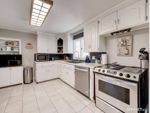 Kitchen - 432 Ridge Rd, Wethersfield, CT 06109 photo 3 of 3