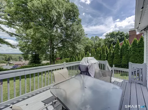 Exterior - 432 Ridge Rd, Wethersfield, CT 06109 photo 7 of 11