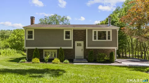 27 Town Farm Rd, New Milford, CT 06776
