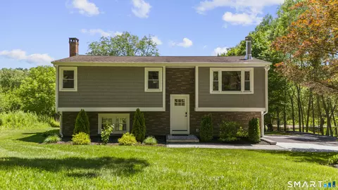 27 Town Farm Rd, New Milford, CT 06776