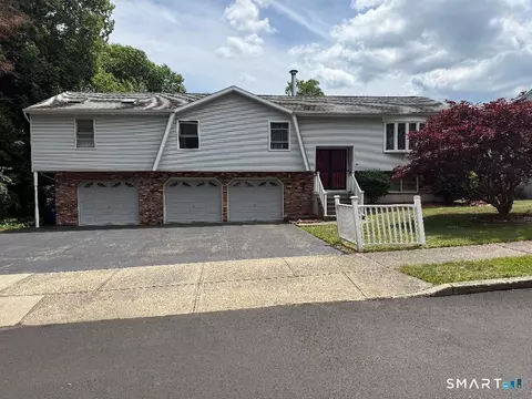 54 Sorensen Rd, West Haven, CT 06516