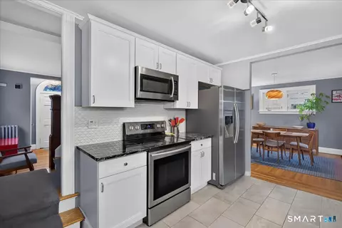 Kitchen - 24 Ingram St, Hamden, CT 06517 photo 5 of 6