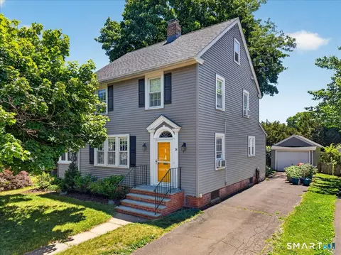 24 Ingram St, Hamden, CT 06517