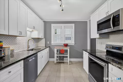 Kitchen - 24 Ingram St, Hamden, CT 06517 photo 1 of 6