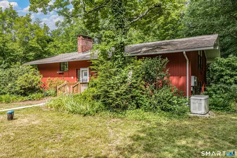 15 Winsome Rd, Durham, CT 06422
