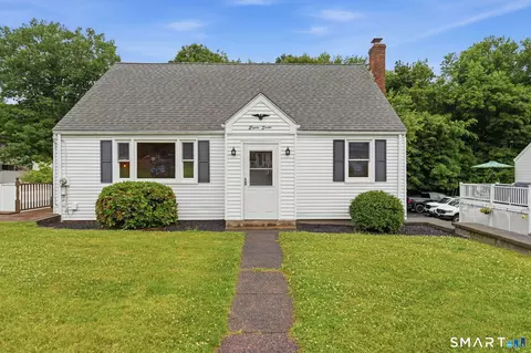 87 Lewis St, Middletown, CT 06457
