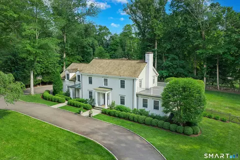 20 Buttonwood Ln, Darien, CT 06820