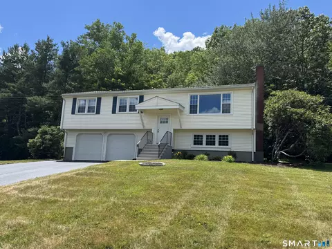 210 Cloudland Rd, North Haven, CT 06473