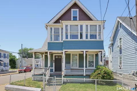 841 Iranistan Ave, Bridgeport, CT 06604