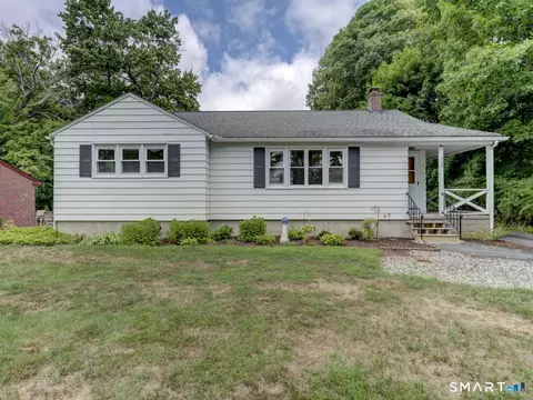 569 Charles St, Torrington, CT 06790