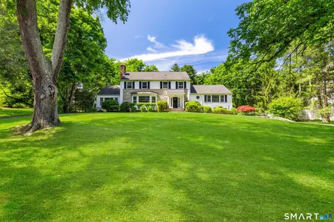 17 Kenilworth Ter, Greenwich, CT 06830