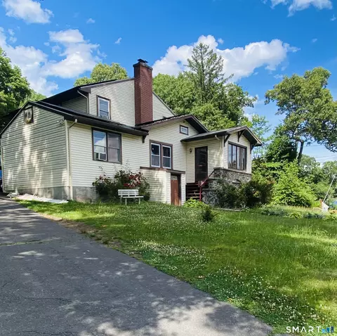 152 Delaware Ave, Waterbury, CT 06708