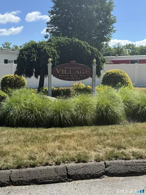 301 S Main St #LOT 5, Newtown, CT 06470
