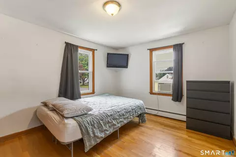 Bedroom - 91 Berkeley Rd, Middletown, CT 06457 photo 6 of 7